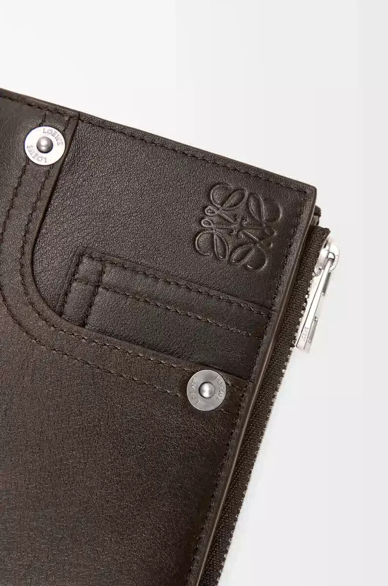 panta schlanke kompakte geldbörse aus glänzendem kalbsleder in vintage braun