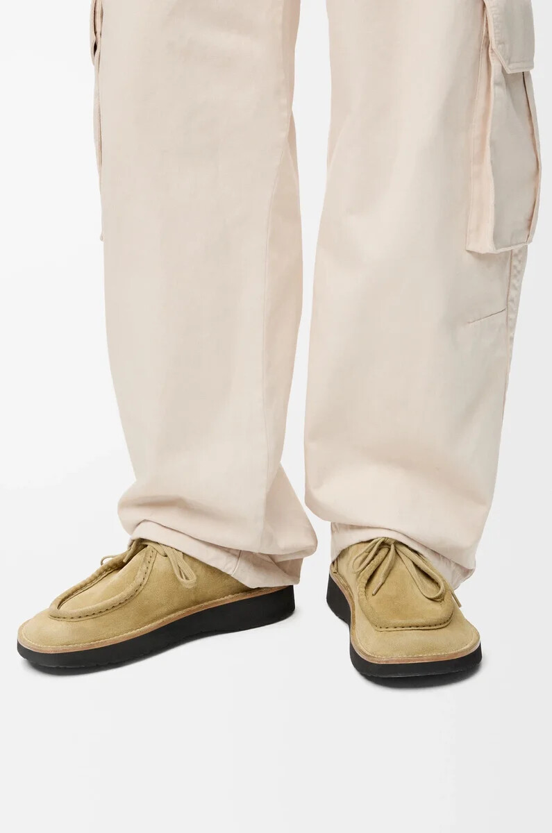 faro schnürschuh aus veloursleder-kalbsleder sahara
