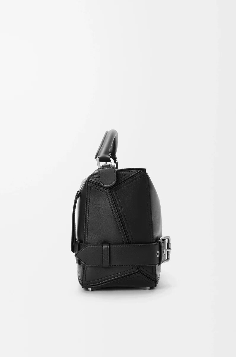 große puzzle bikertasche aus glänzendem kalbsleder schwarz