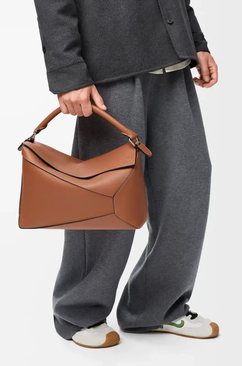 große puzzle edge tasche aus klassischem kalbsleder in hellbraun