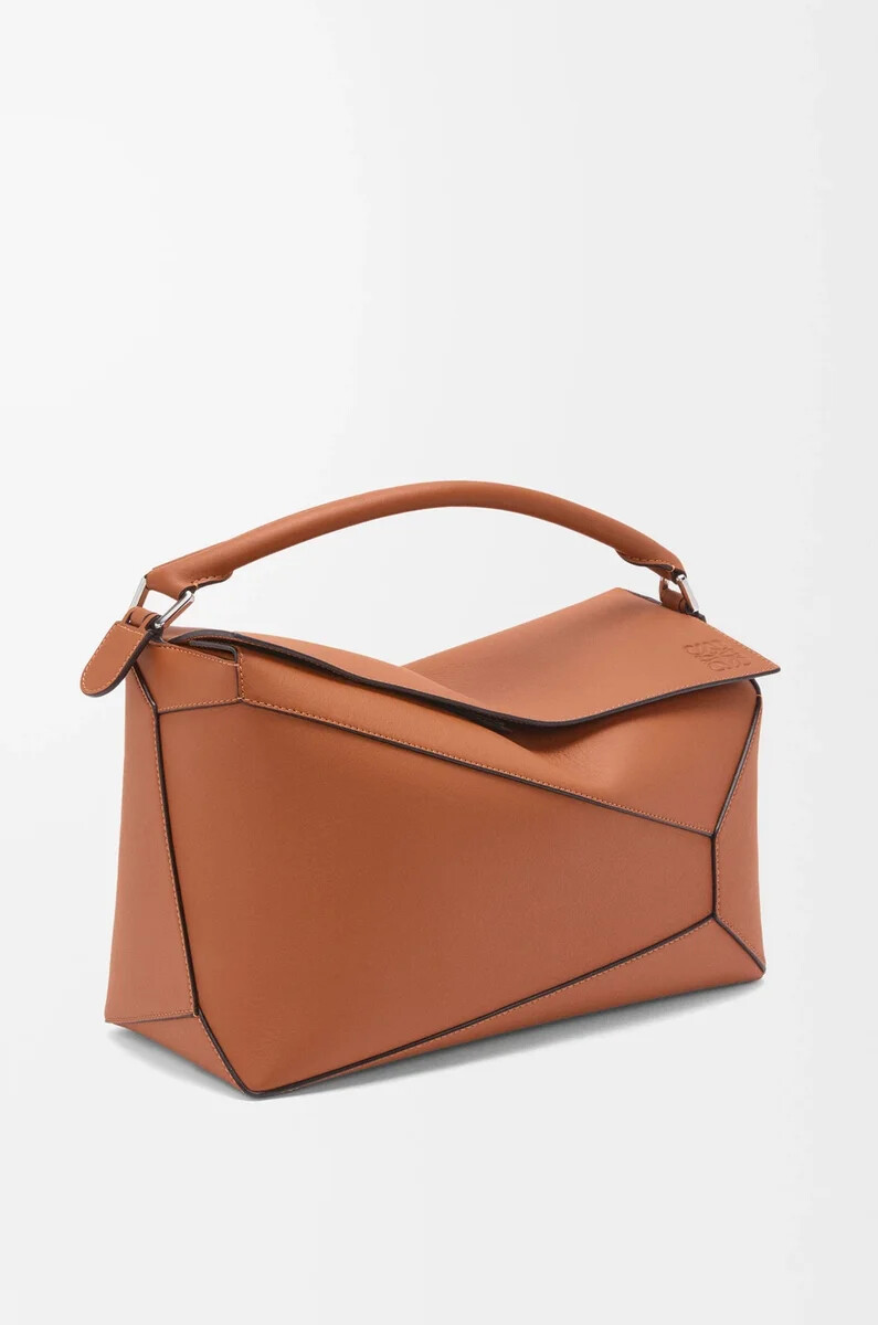 große puzzle edge tasche aus klassischem kalbsleder in hellbraun