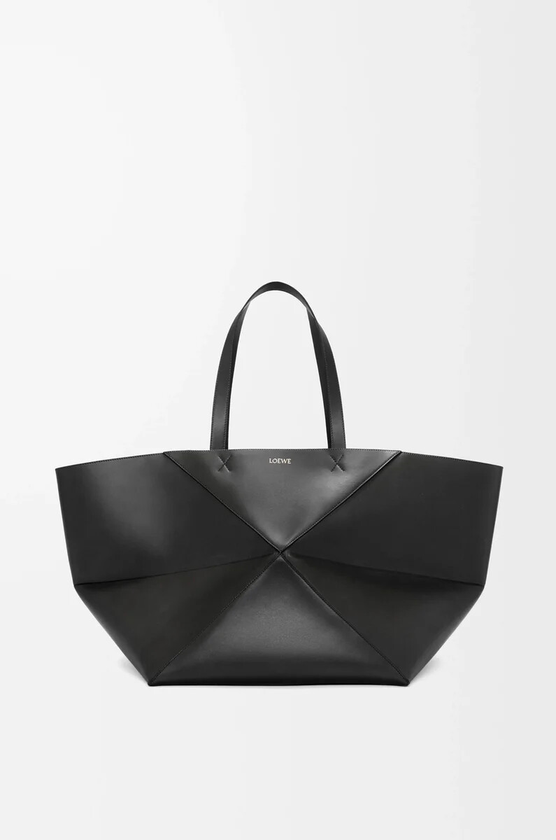 xxl puzzle fold tote aus glänzendem kalbsleder schwarz