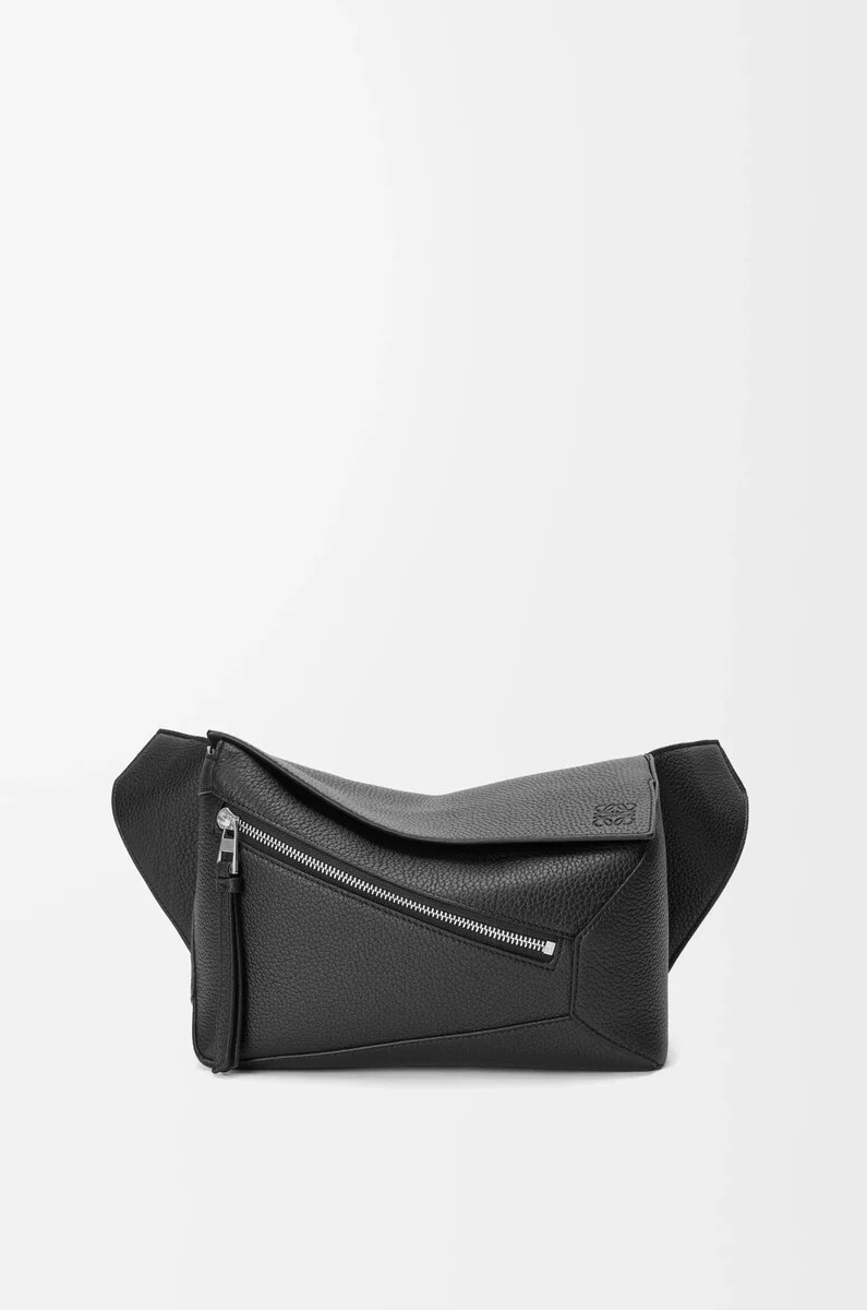 kleine puzzle-bauchtasche aus genarbtem kalbsleder schwarz