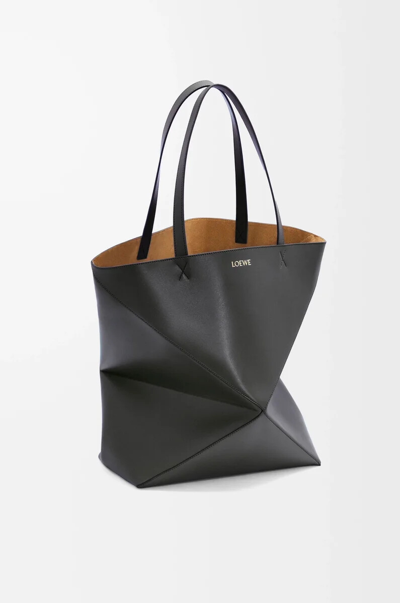 xl puzzle fold tote aus glänzendem kalbsleder schwarz