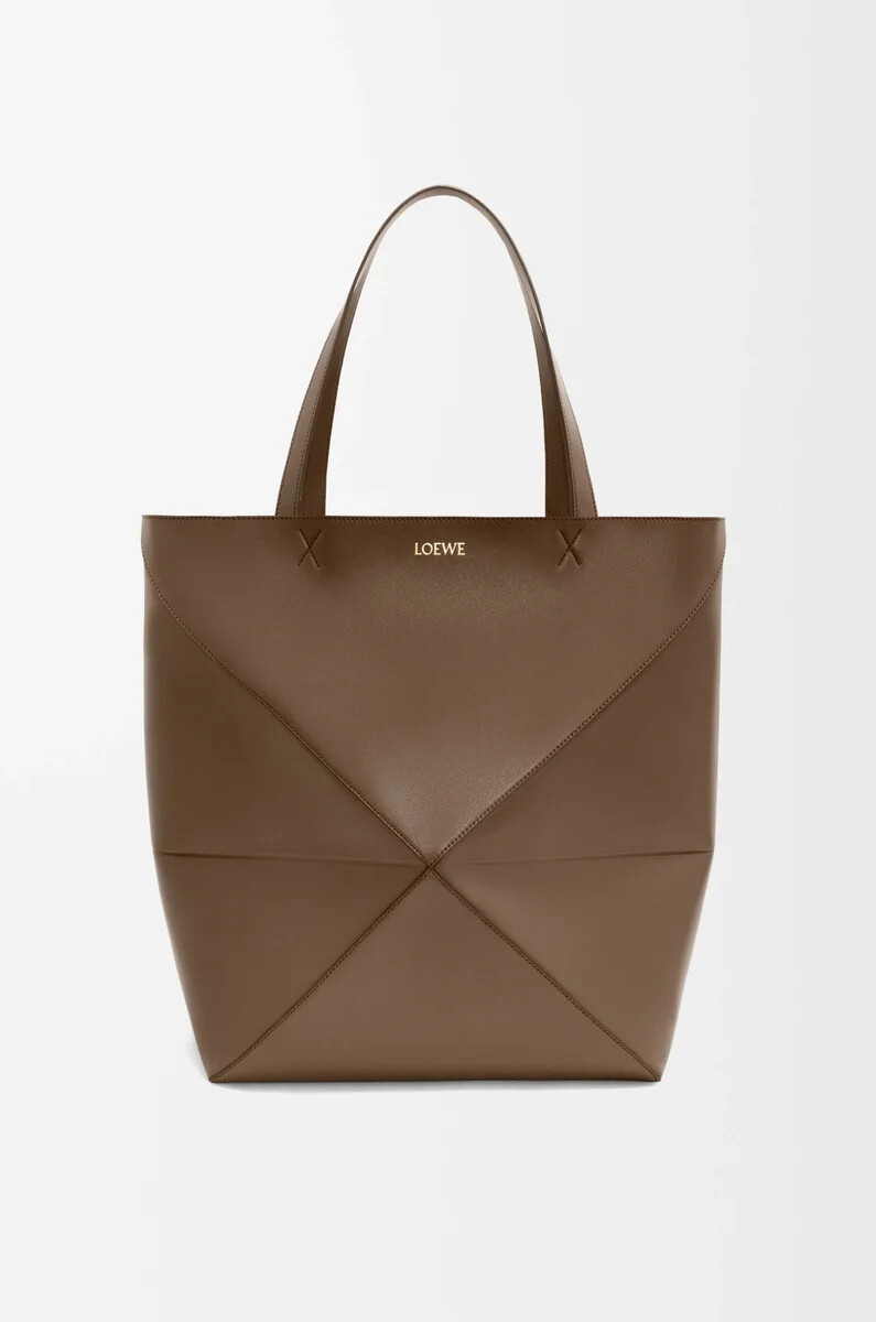 xl puzzle fold tote aus glänzendem kalbsleder in umbra