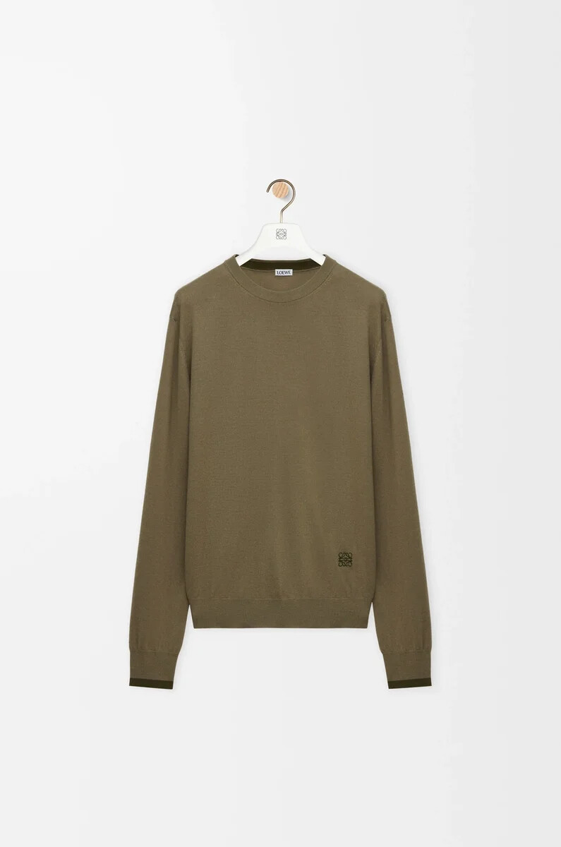 pullover aus wolle grünkhaki