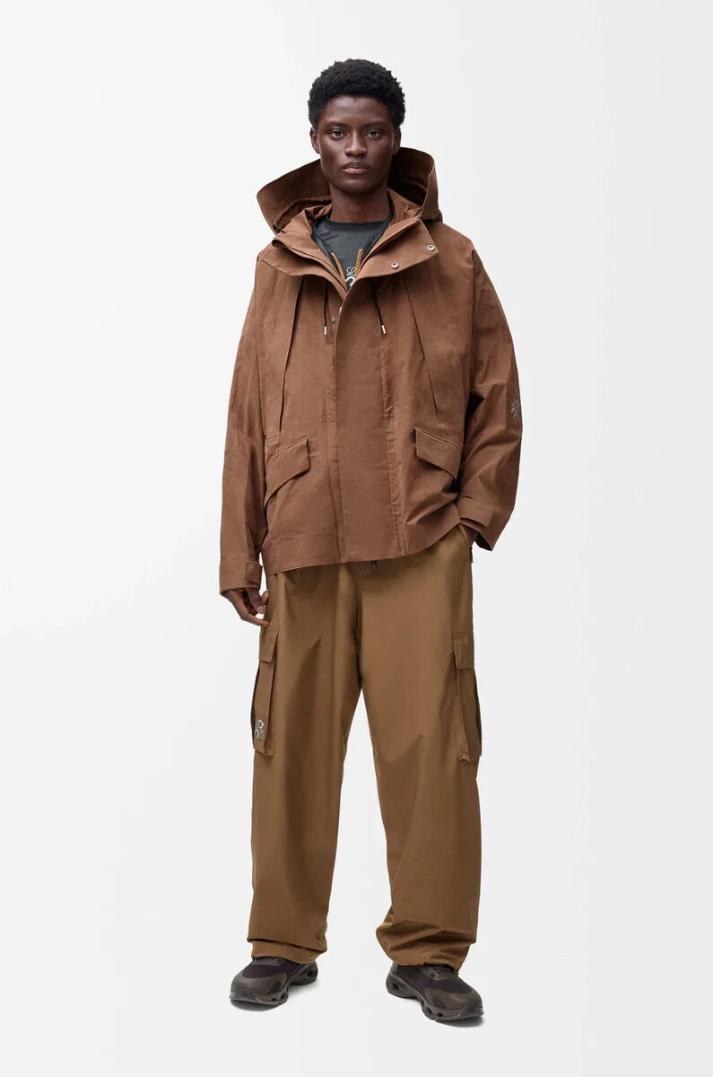 kurzer parka aus technischer baumwolle farbe toffee