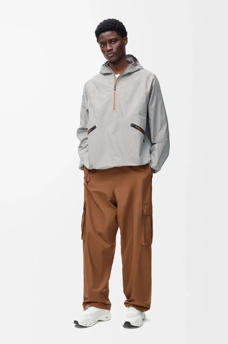 cargohose aus technischem shell-material toffee