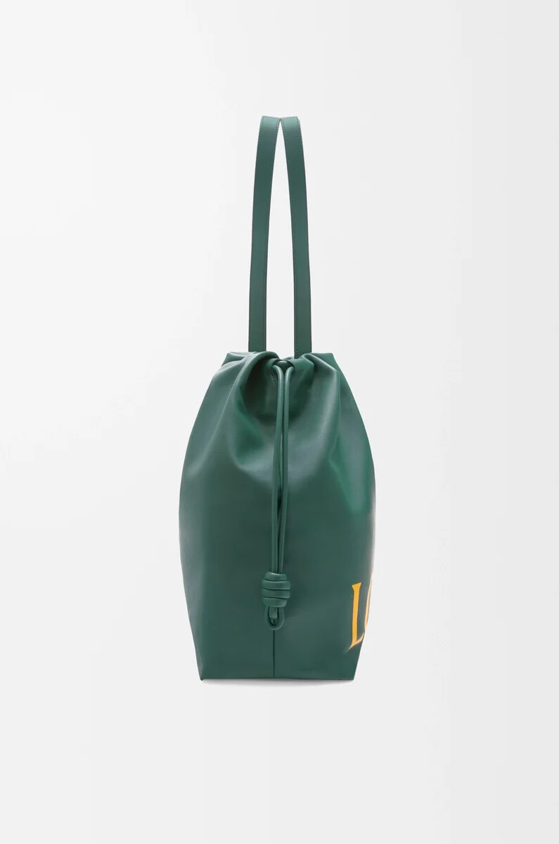 flamenco-logo-tragetasche aus nappa-kalbsleder evergreen