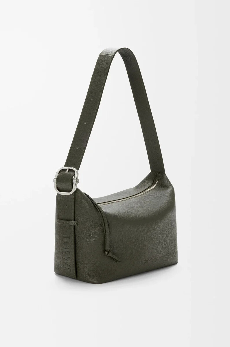 loop hobo-tasche aus geschmeidigem genarbtem kalbsleder in dunkelkhaki