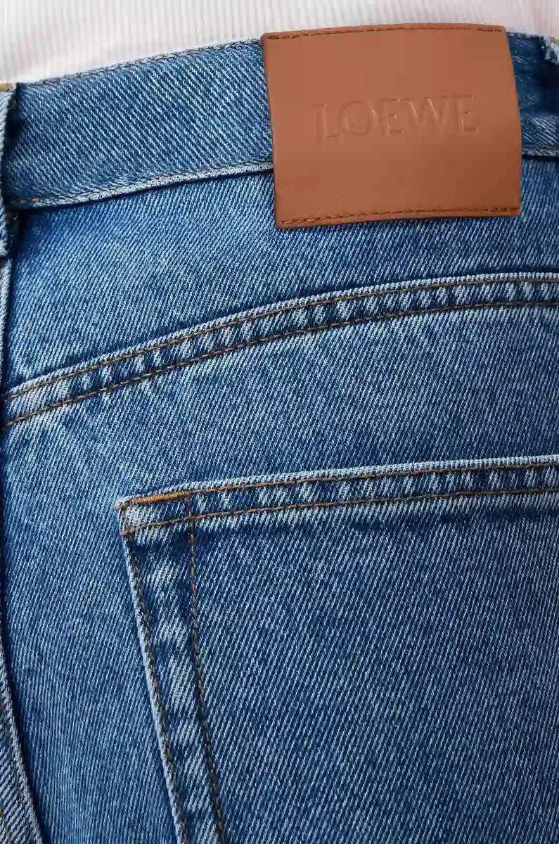 anagram baggy jeans aus mittelblauem denim