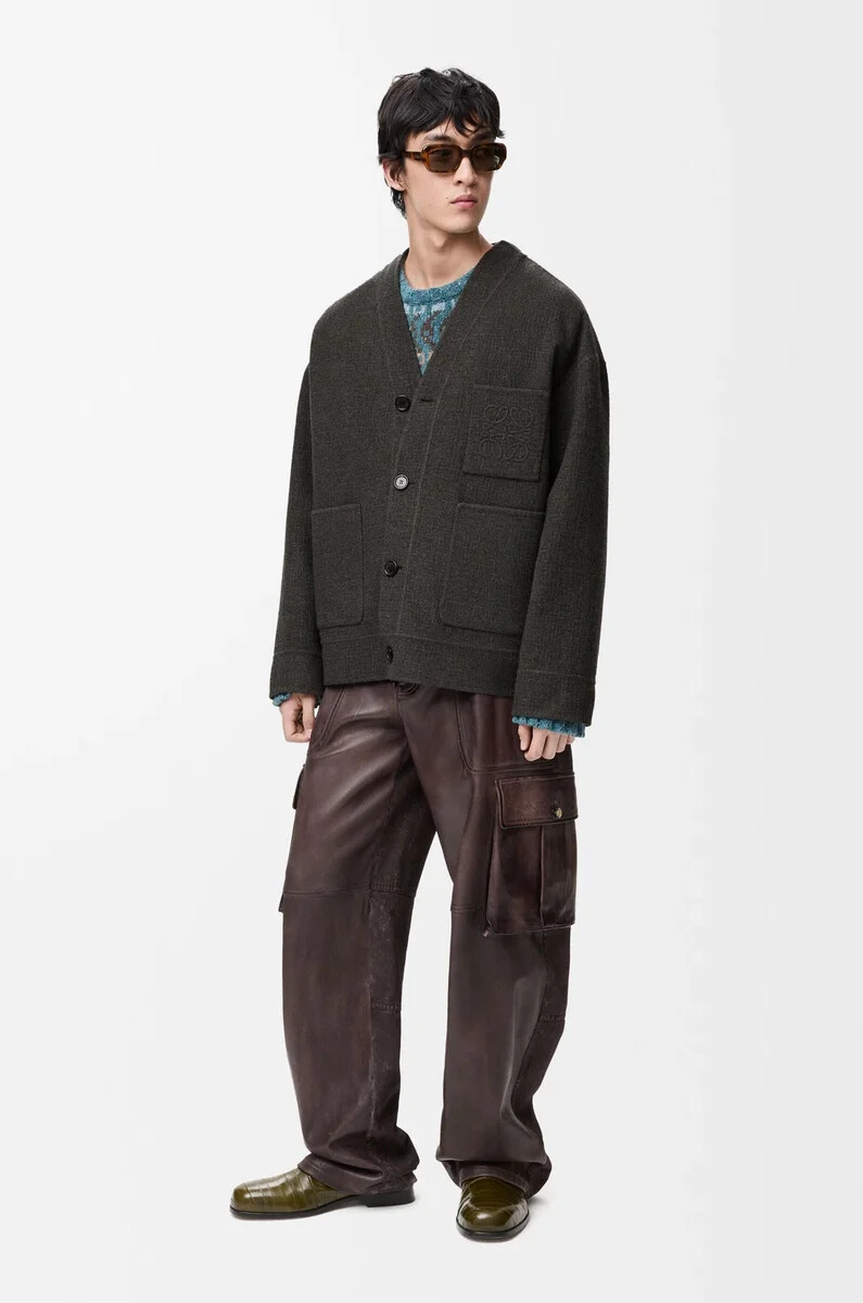 strickjacke aus wolle und seide khakibraunblau