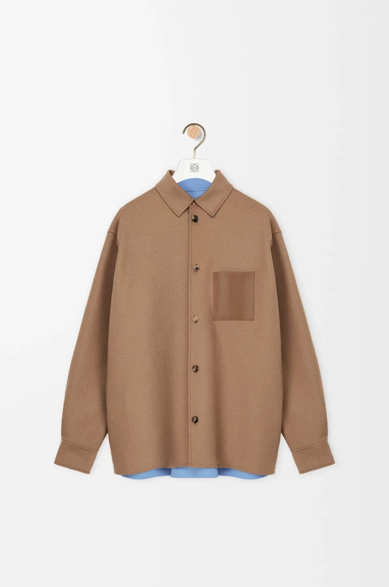 overshirt aus schurwolle und kaschmir kamelblau