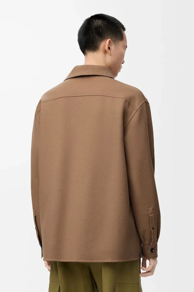 overshirt aus schurwolle und kaschmir kamelblau