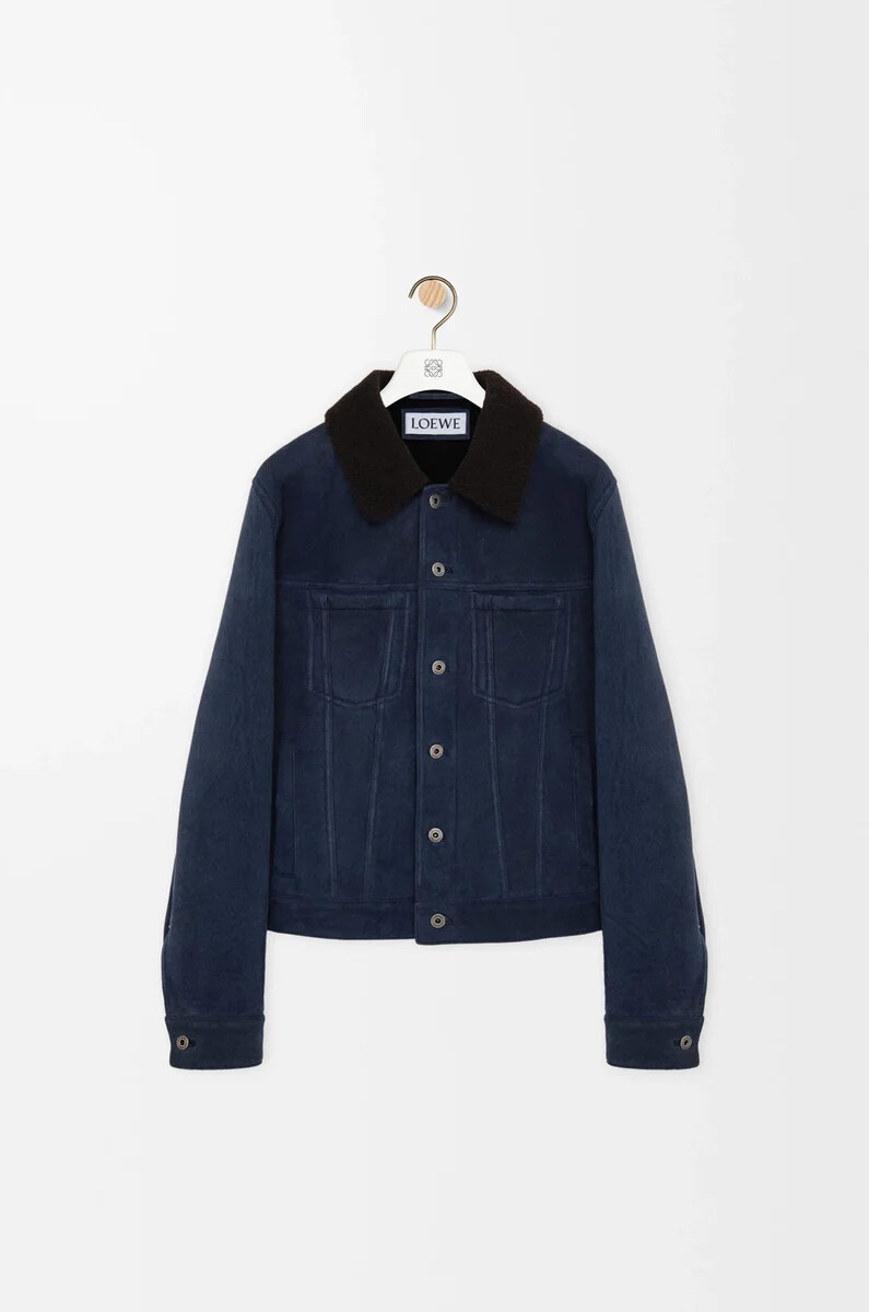 truckerjacke aus shearling marineblaubraun