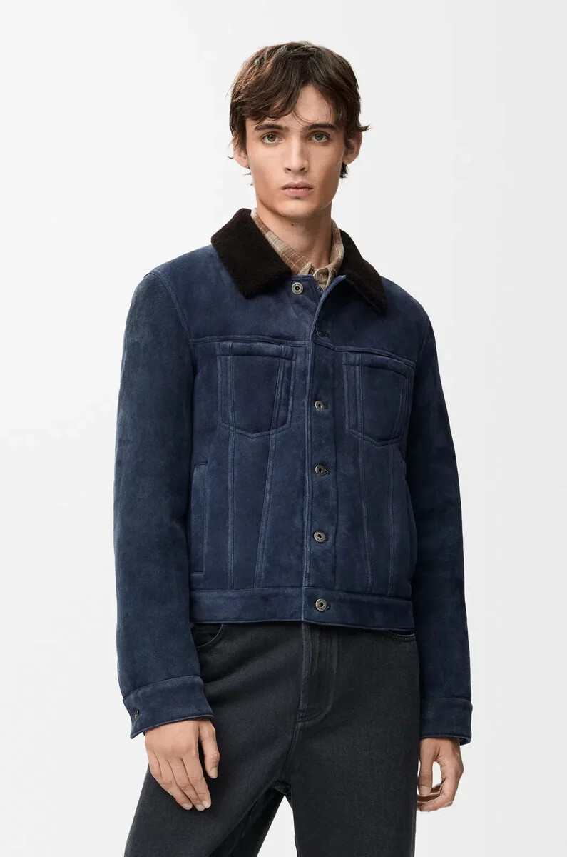 truckerjacke aus shearling marineblaubraun