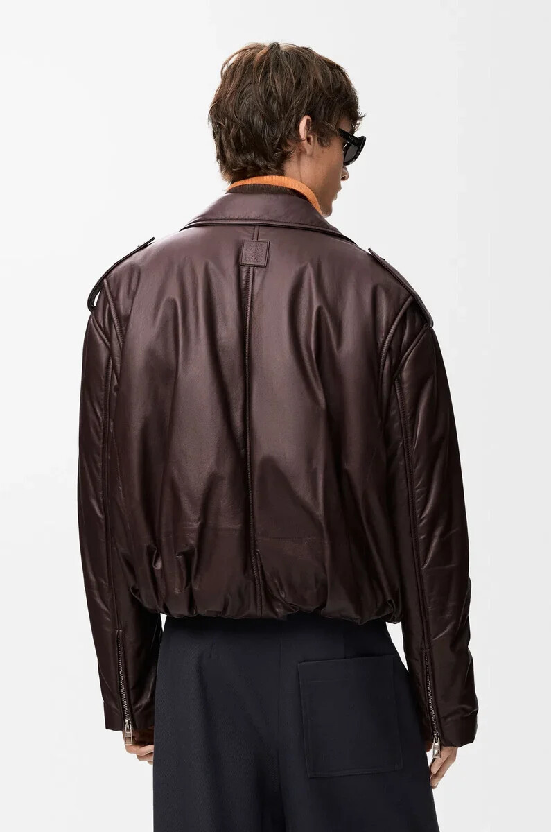 bikerjacke im ballonstil aus dunkelbraunem nappa-lammleder