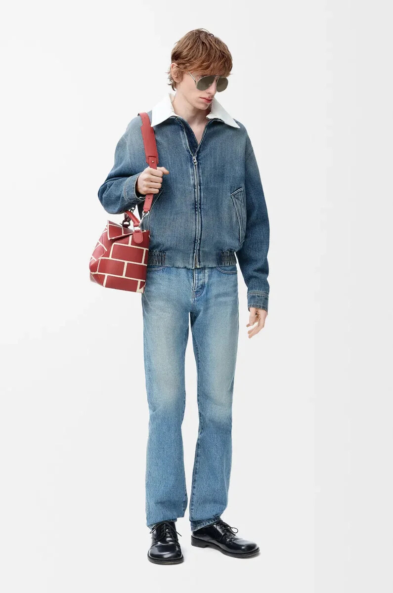 jeansblaue jacke mit reißverschluss