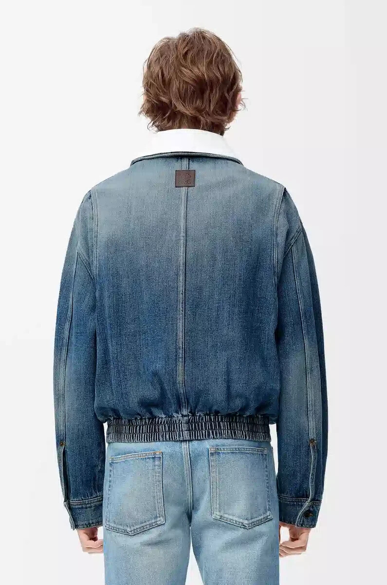 jeansblaue jacke mit reißverschluss