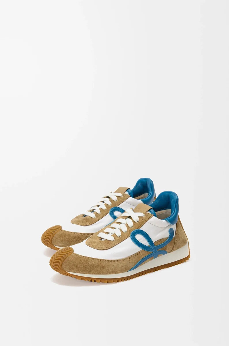flow runner 2.0 aus nylon und wildleder sandblauweiß