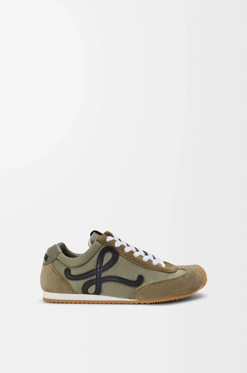 ballet runner 2.0 aus nylon und kalbsleder hellkhakischwarzweiß