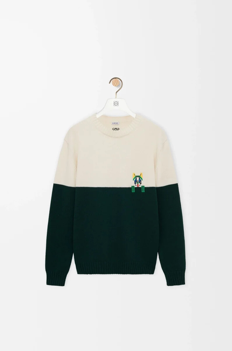 pullover aus wolle weißgrün